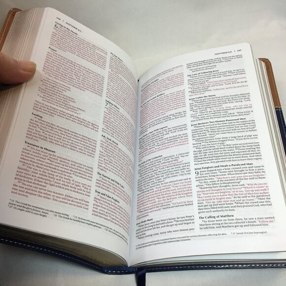 NEW NIV Gift Holy Bible by Zondervan 2011, Italian Duo Tone Leather Gold Edge - Picture 9 of 9